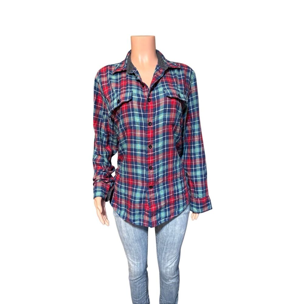 Izod women's long sleeve button down flannel shirt M